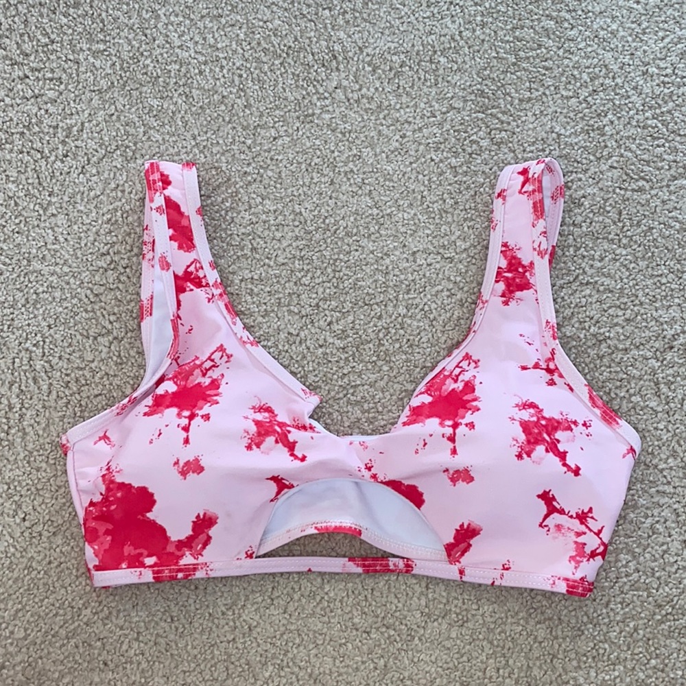 Pink bikini top